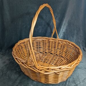 Vintage Willow Basket Large Size Flower Gathering Basket 18"x18"x14"